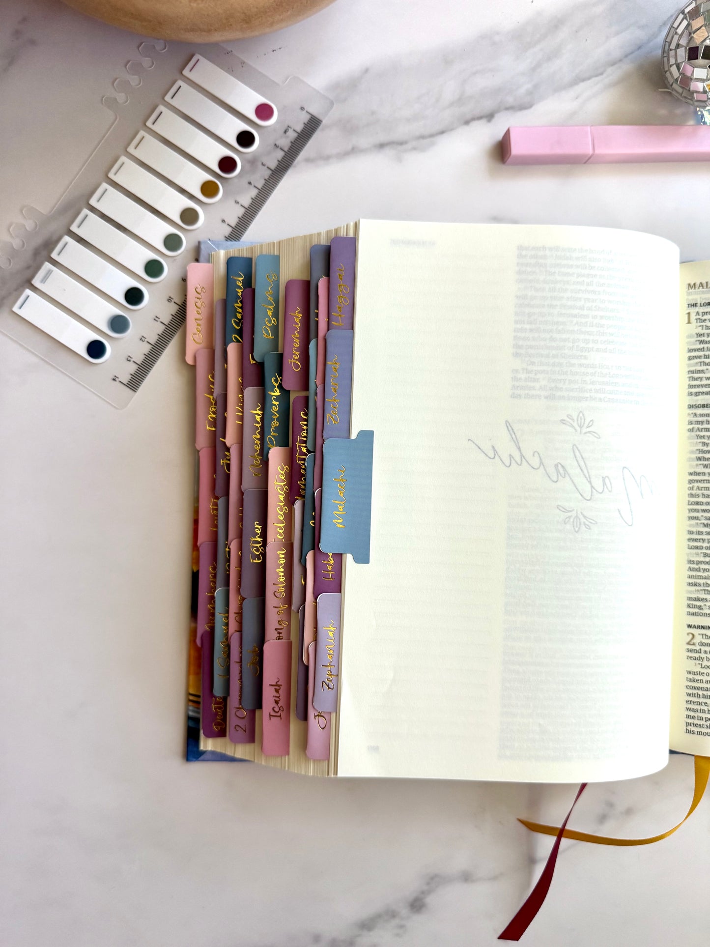 CSB Notetaking Bible – Hosanna Revival “Lake” Edition (The Joy Collection)