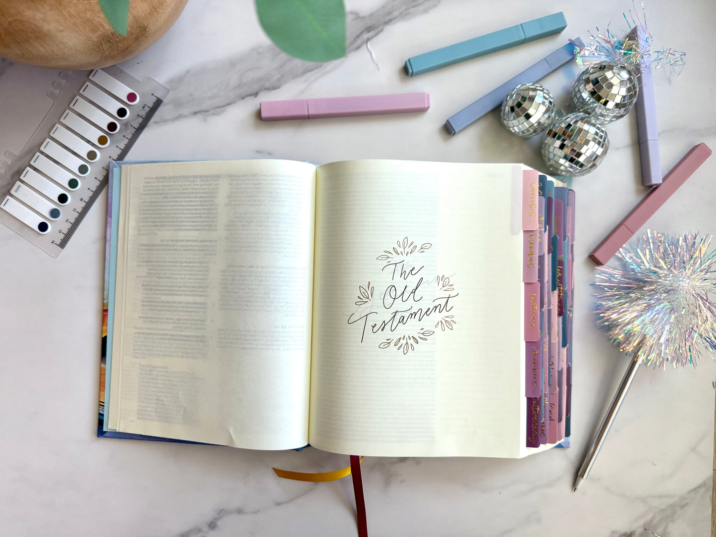 CSB Notetaking Bible – Hosanna Revival “Lake” Edition (The Joy Collection)