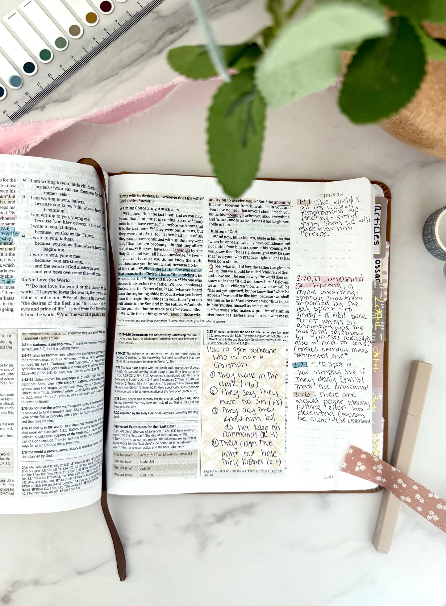 ESV Journaling Study Bible – Nubuck Caramel Edition (The Rooted Collection)