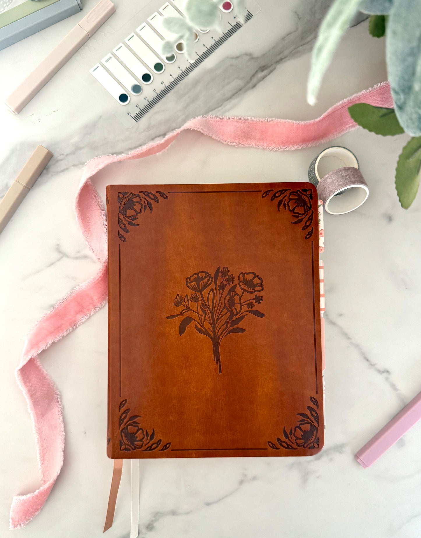 CSB Notetaking Bible – Hosanna Revival “Vienna” Edition (The Grace Collection)