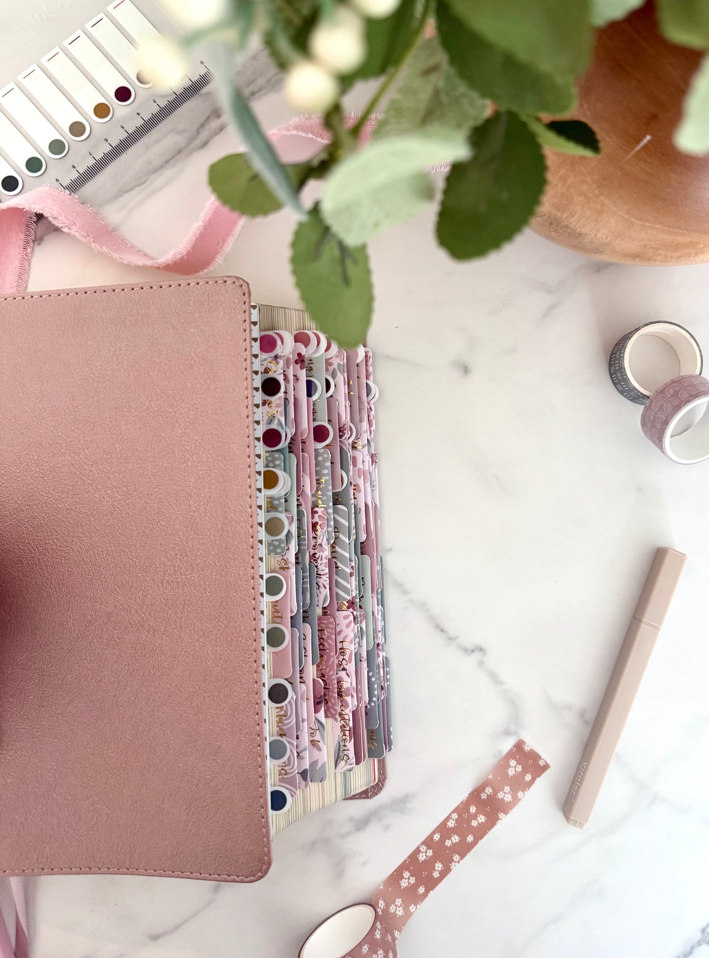 CSB She Reads Truth Bible in Rose Gold (the Grace Collection)